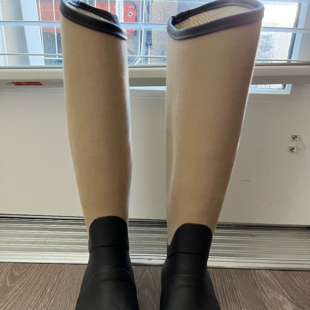 HUNTER SIZE 10 TALL BOOTS